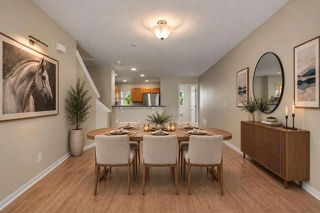 2 bed, 2.5 bath, 1200 sqft, $2,000 — Photo 2