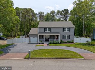 727 Oxford Rd, Lanoka Harbor, NJ 08734