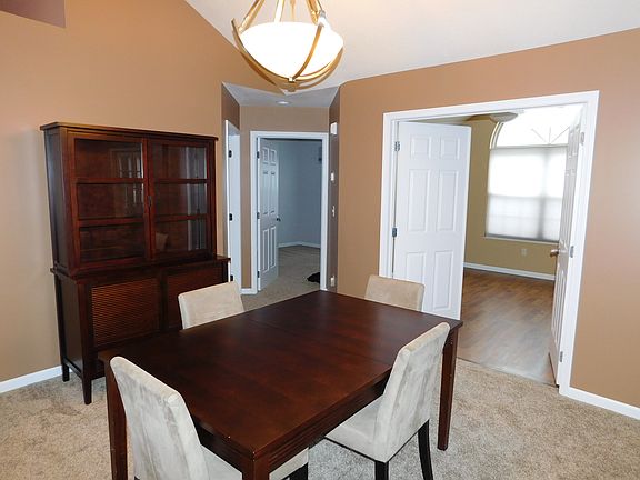 4th image of 7753 E Point Dr #7753-unit U-7