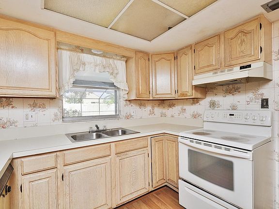5th image of 6795 Paul Revere Ct