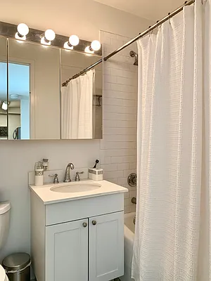 Rented by Keller Williams NYC | media 7