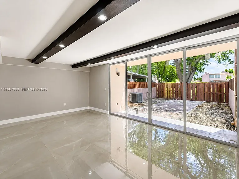 14125 Kendale Lakes Cir — Photo 28