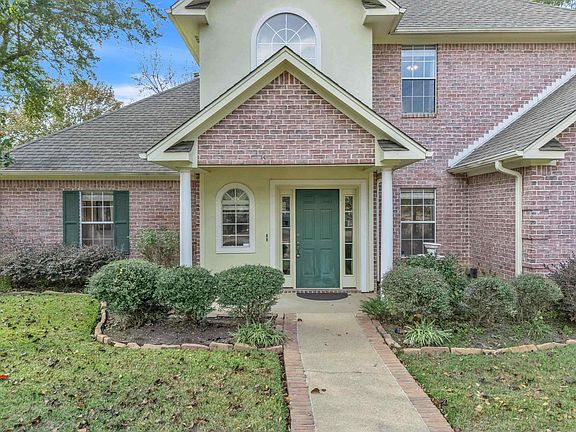 2nd image of 105 Willow Brook Dr