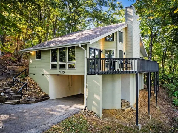 1924 E Arolla Ct, Gatlinburg, TN 37738