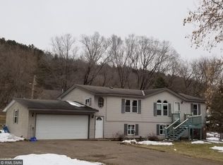 95 W Woodridge Dr, River Falls, WI 54022