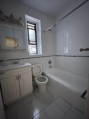 3rd image of 3017 Riverdale Ave APT 3F