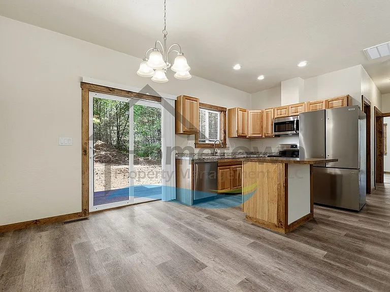 377 Shadow Green Rd — Photo 7