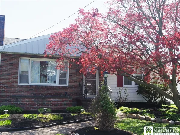 29 Newton St, Dunkirk, NY 14048