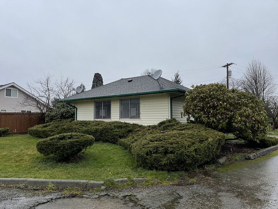 1st image of 665 Myrtine St Unit B