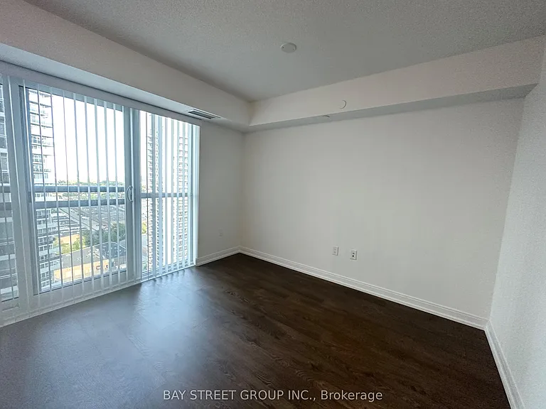 275 Village Green Sq #2217 — Photo 3