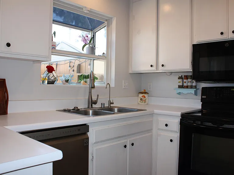 4231 Lowell St #5 — Photo 12