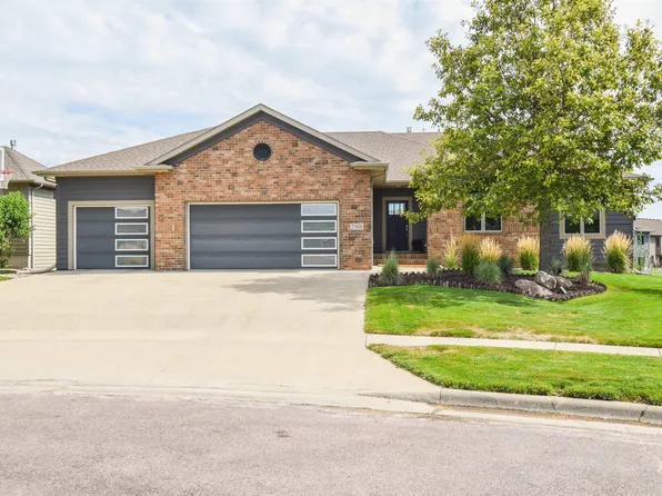 2904 W Cinnamon Cir, Sioux Falls, SD 57108