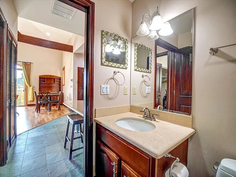 10769 Ohio Ave #Penthouse 2 — Photo 21