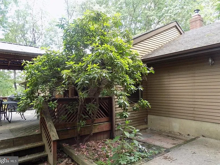 1 Filmore Ln — Photo 23