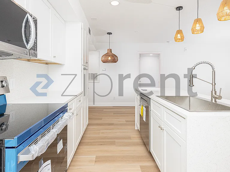 3024 Parkway Blvd #207 — Photo 6