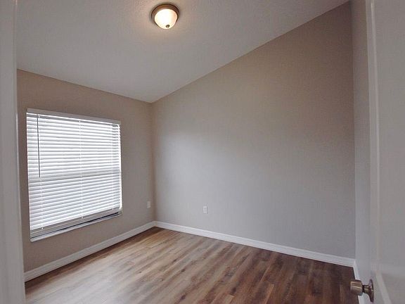 3rd image of 2276 Ipsden Dr