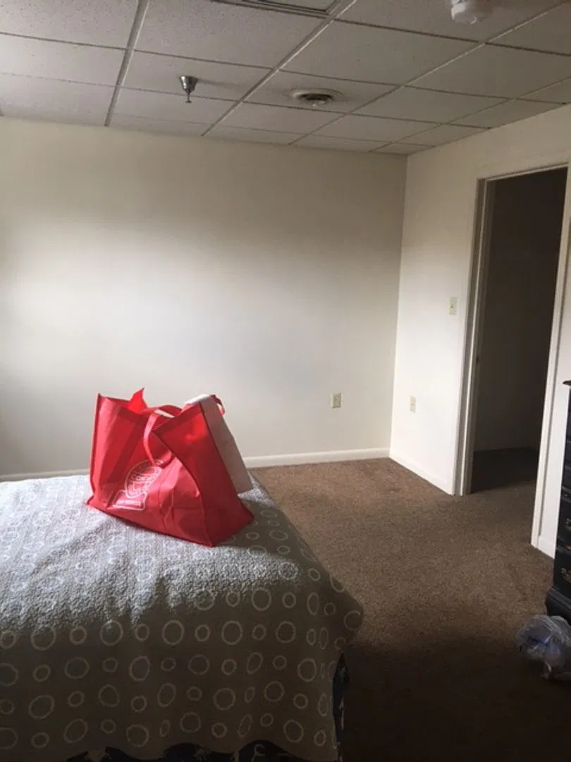 3-Bedroom Apartment Above Champs Downtown - Fall 2027 — Photo 3