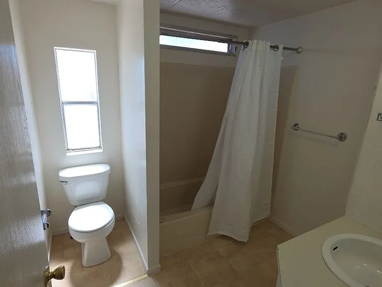 3327 Green Ave — Photo 15