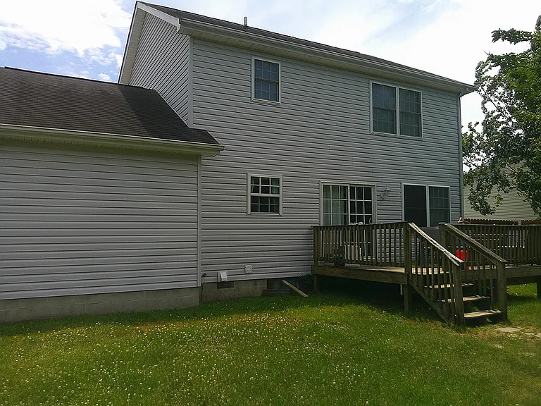 209 Ingram St SE — Photo 2