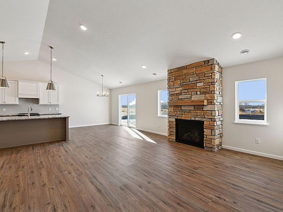 5th image of 1401 Mallard Ln