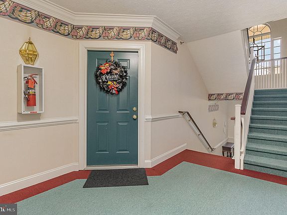 3rd image of 112 Gwen Dr Unit 2H