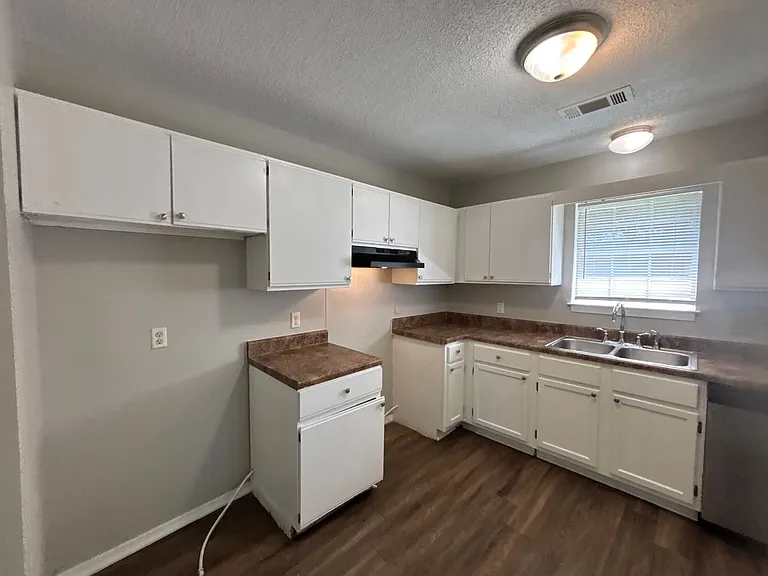 5015 French Bend Ln — Photo 8