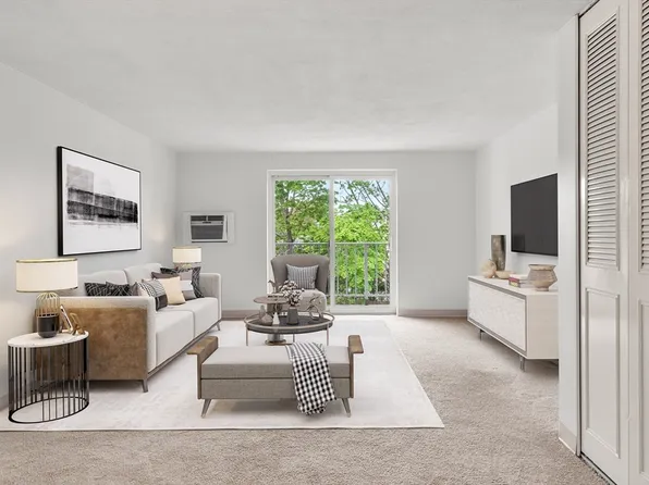 26 Greentree Ln APT 31, Weymouth, MA 02190