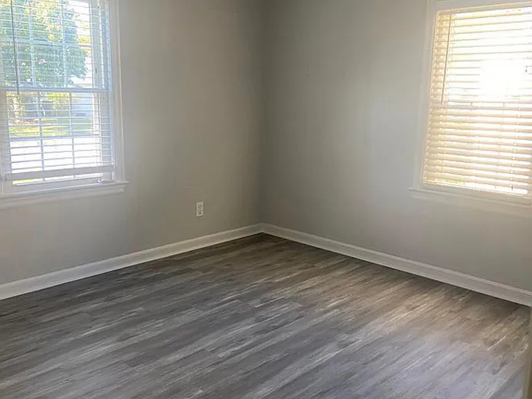 6 Dotson Dr — Photo 7