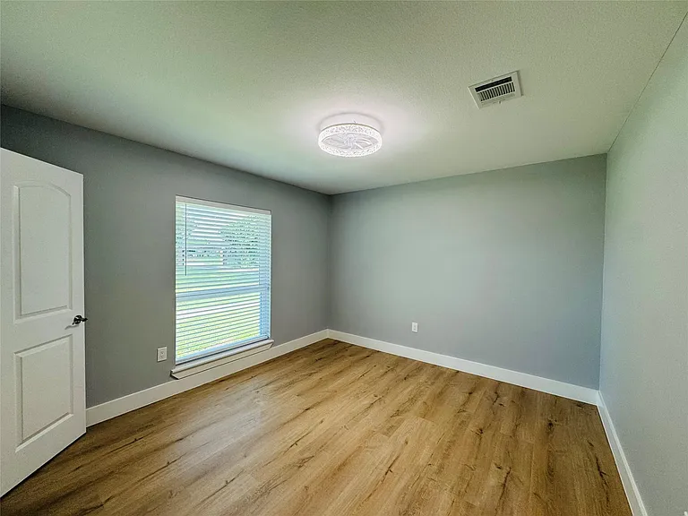 10934 Lilleux Rd — Photo 25