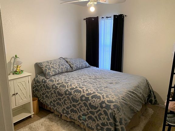 5th image of 6221 S Sarah Elizabeth Dr