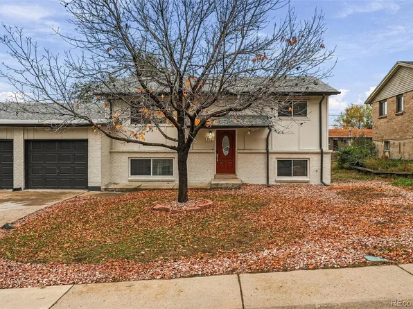 912 S Zephyr Court #902, Lakewood, CO 80226
