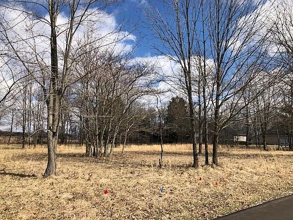 5th image of 270 E Woodfield Ln