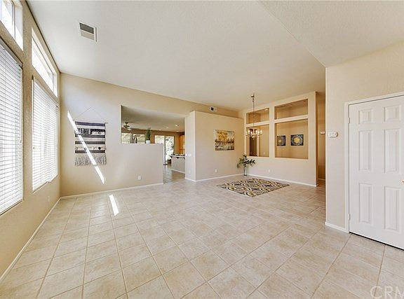 4th image of 29293 Hidden Lake Dr
