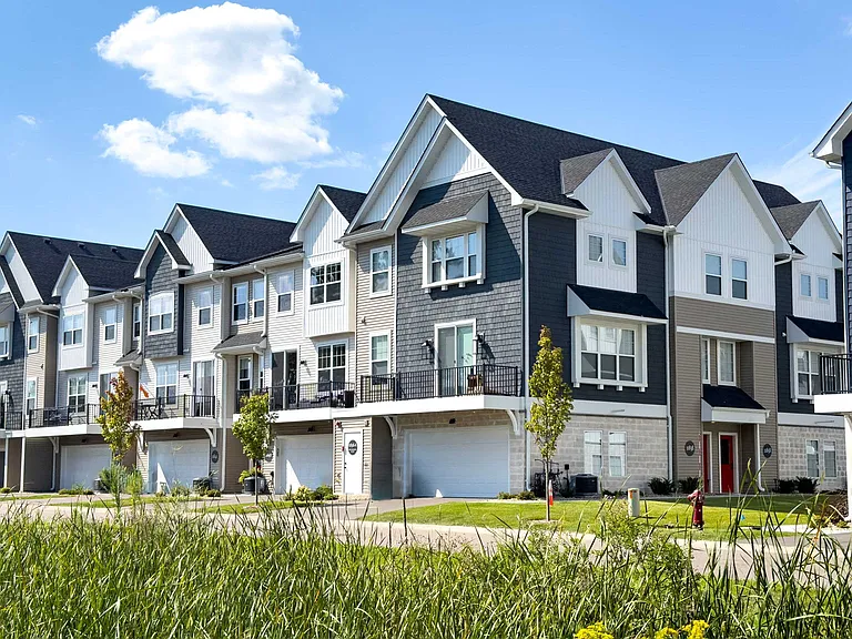 Field and Grove Townhomes of Champlin — Photo 74