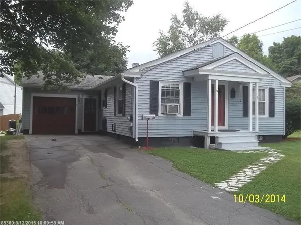 4 Johnson Hts, Waterville, ME 04901