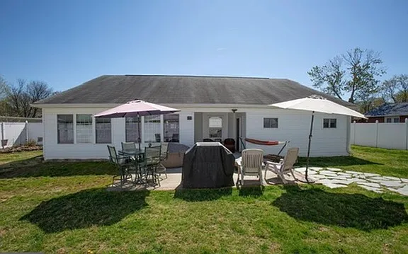 6402 Cottonwood Dr — Photo 5