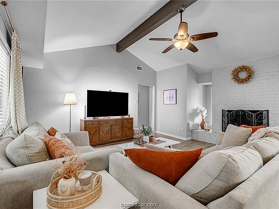2nd image of 3208 Wildlife Cir