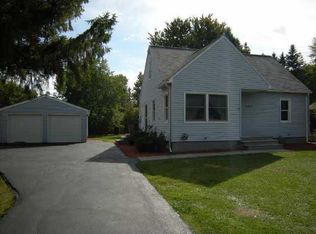 607 Paul Rd, Rochester, NY 14624