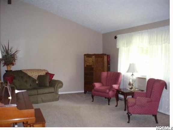 3rd image of 8359 Eaton Dr