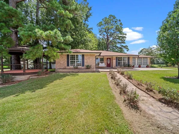 9229 Lake Conroe Drive, Conroe, TX 77304