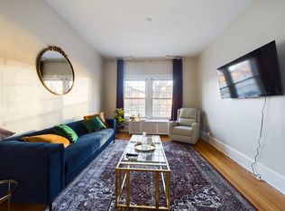 1541 W Barry Ave #1, Chicago, IL 60657