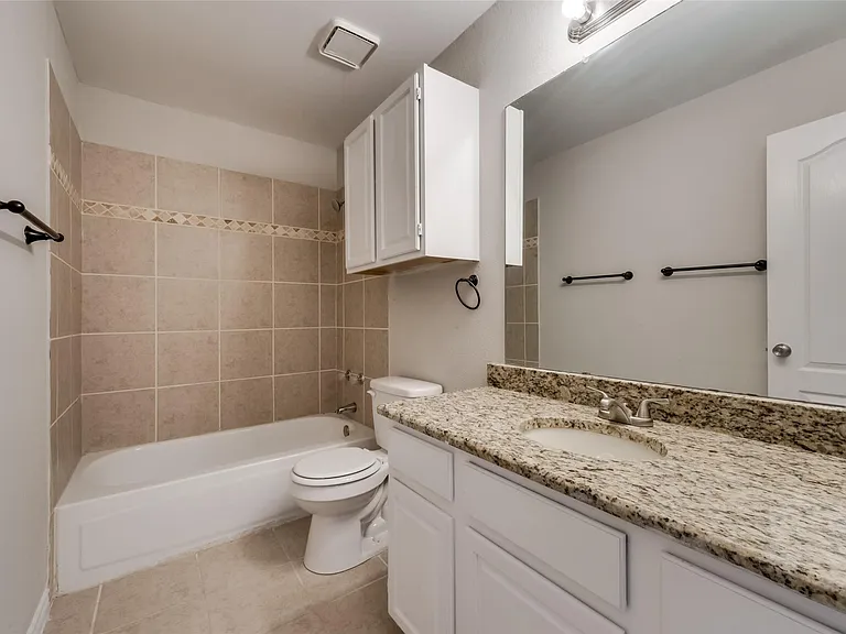 908 Stone Trail Dr — Photo 21