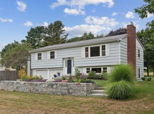9 Eastfield Rd, Cape Elizabeth, ME 04107