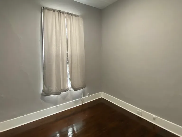 2525 Filbert St — Photo 6