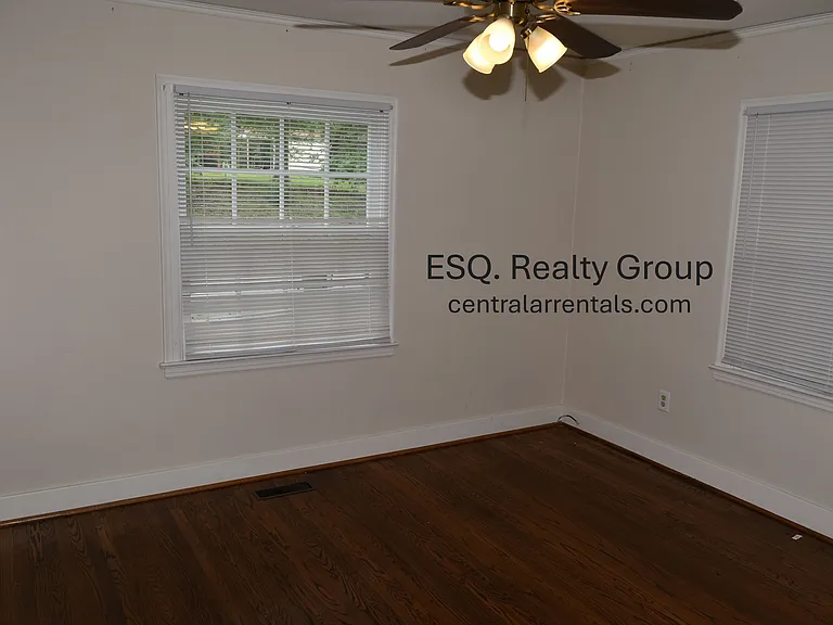 1120 N Taylor St — Photo 15