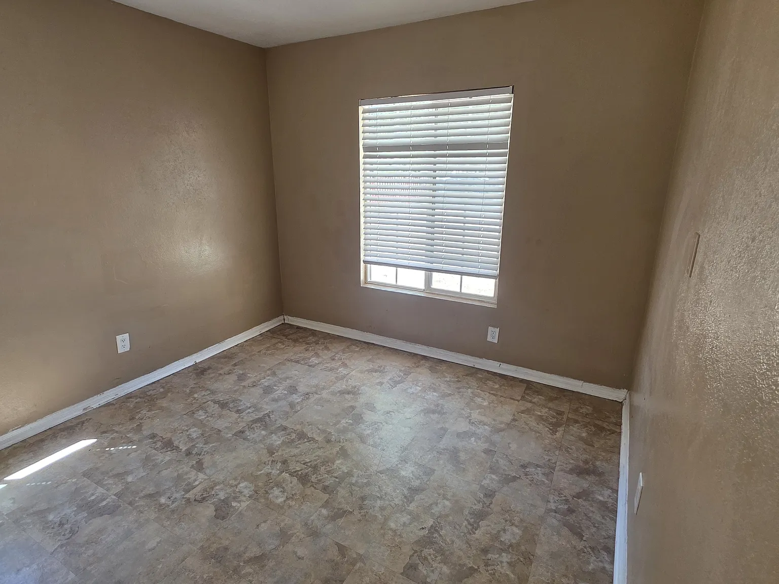 2 bed, $2,100 — Photo 1