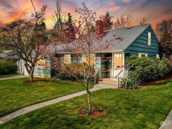 3720 NE 74th Place, Seattle, WA 98115
