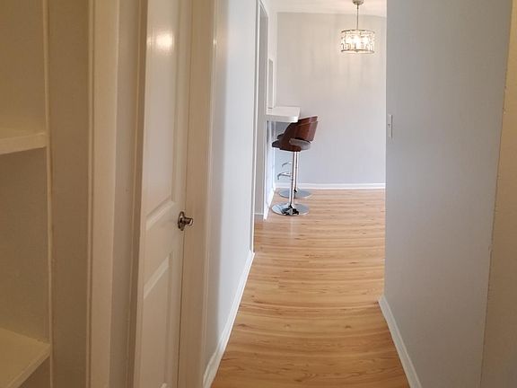 5th image of 27 NW 14th Ave APT 1