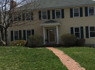 2 Morningside Dr, Methuen, MA 01844