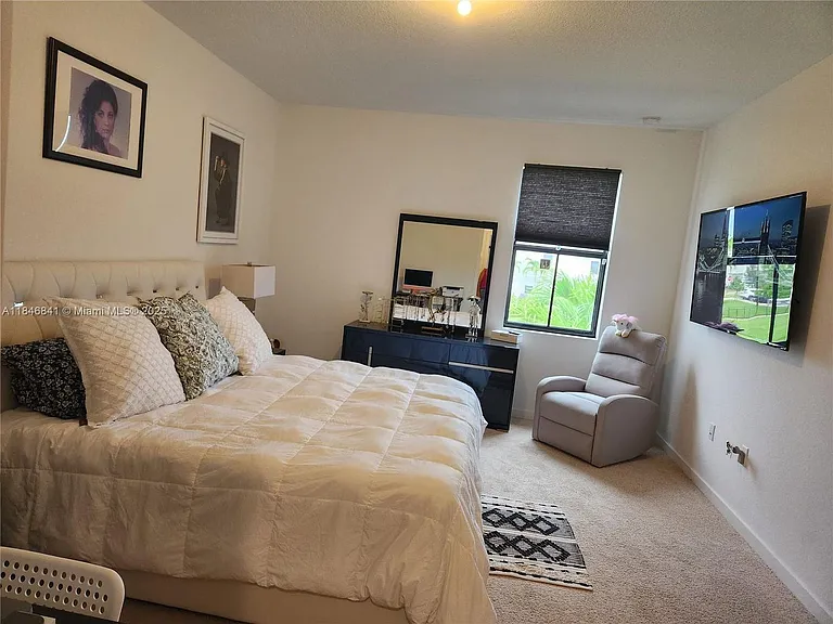 880 NW 3rd Way #880 — Photo 9
